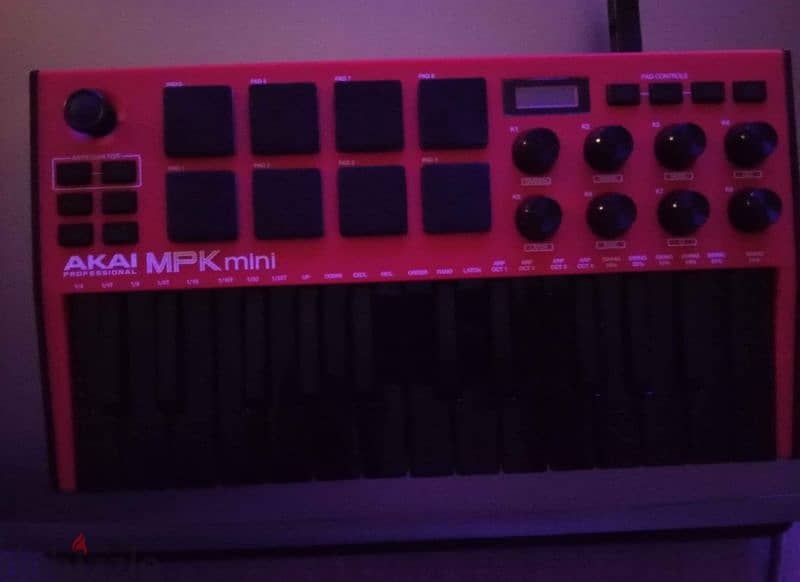 Akai Professional Mpk Mini Mk3 Special Edition 1