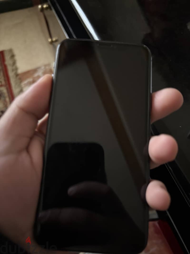 Iphone XS 64GBحالة جيدة 4