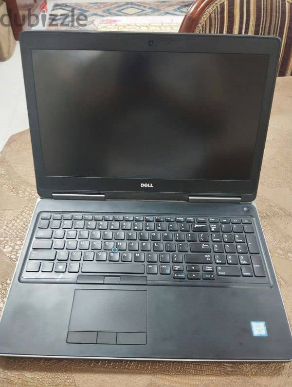 Laptop DELL precision 7520 1