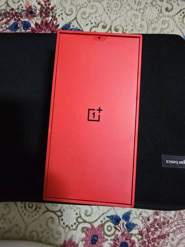 OnePlus 10T 256 gb / 16 gb RAM 2