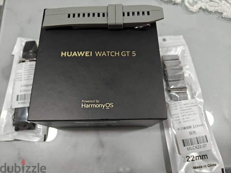 huawei watch GT 5 with three straps free 0