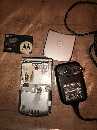 Motorola - Razr V3 6