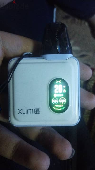 xlim sq pro للبيع مع كارتدج و ليكويد ازازة كامله