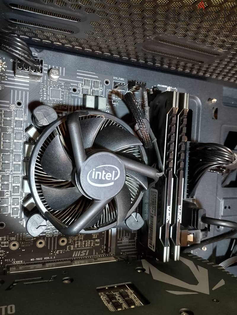 PC gaming gtx 166ti and intel i5 10400f 7