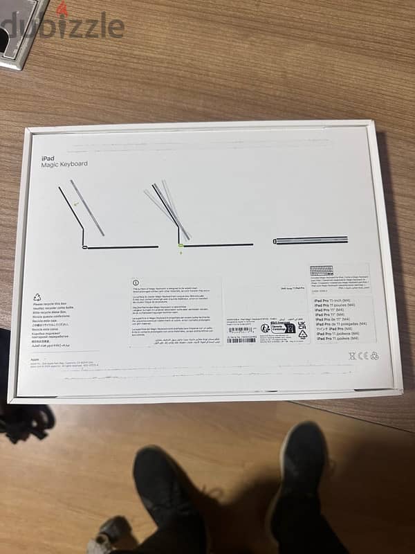 I pad Magic Keyboard Original NEW 11 inch 1