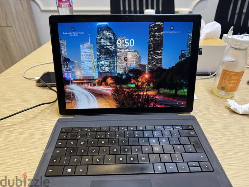 Microsoft Surface Pro 6 - i5 8th Gen 8 RAM 256 4