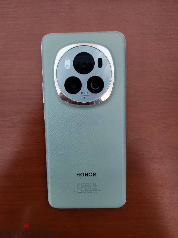 Honor magic 6 pro used like new. 2