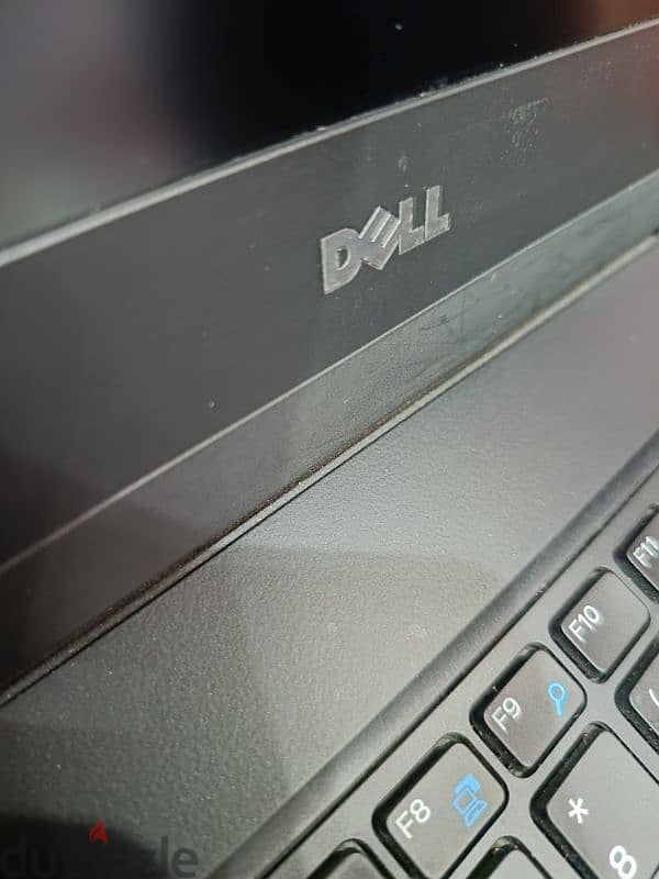 لاب توب Dell precision 7720 9