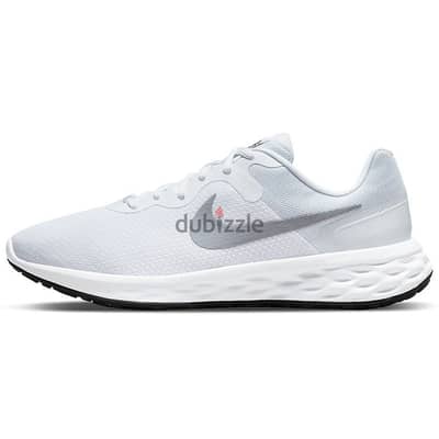 Used NIKE RUNNING White Shoes - DC3728-100 size 42-43 very good