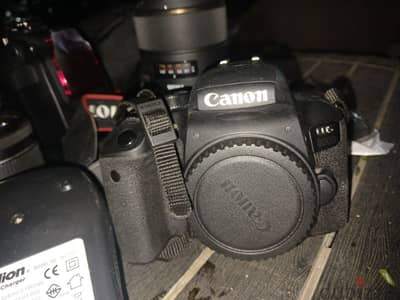 canon 800d  shutter 2k like new  كسر زيرو جميع محتويتها