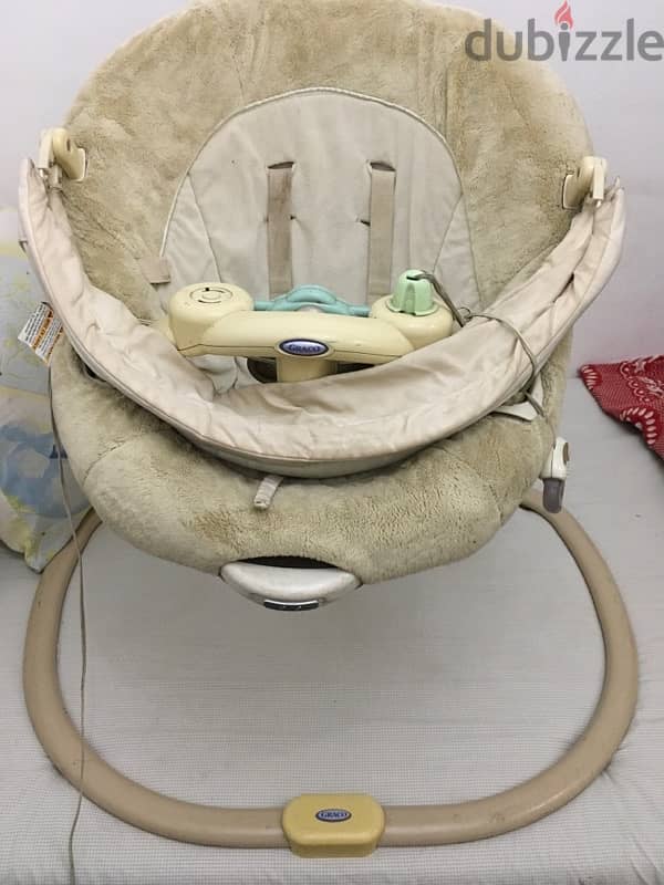 Graco  Baby Swinging Comforter Chair 4