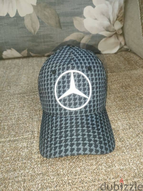 Lewis Hamilton Cap - Black< Mercedes - AMG PETRONAS F1 11