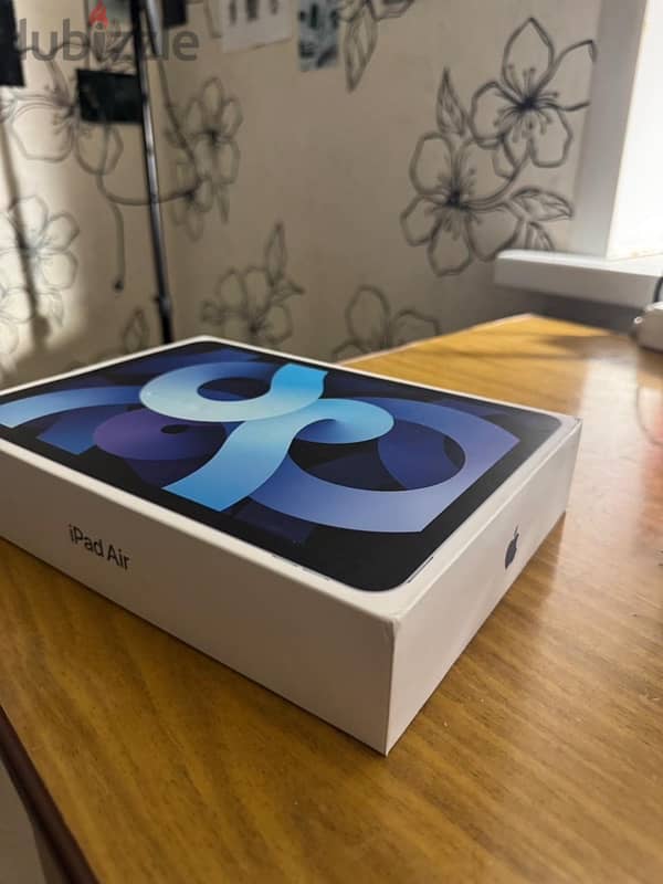 iPad Air 4 64GB USA WIFI ONLY 3