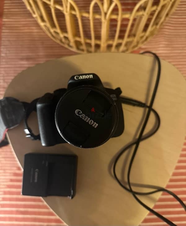 Canon 700D - Like New 1