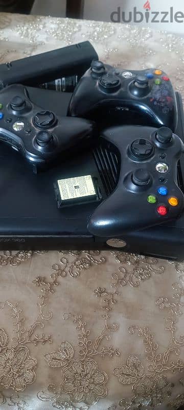 Xbox 360 slim 1