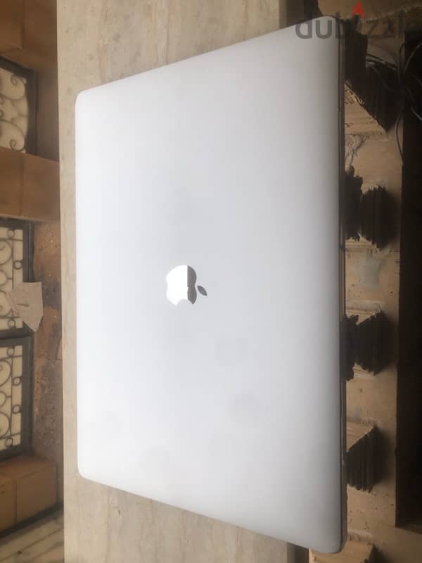 macBook pro 2017 0