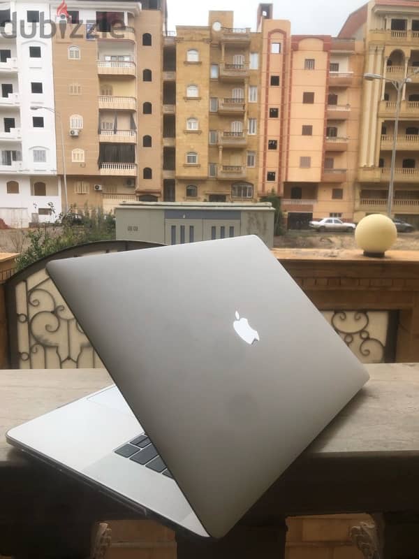 macBook pro 2017 2