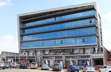 محل 88م Outdoor للايجار , فى North Plus على شارع التسعين الشمالى