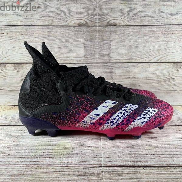 Adidas predator freak size 44-45 4