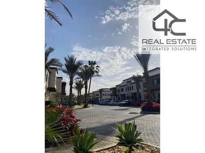 villa Townhouse 237 m  in installments with the best view in the Prime Location compound