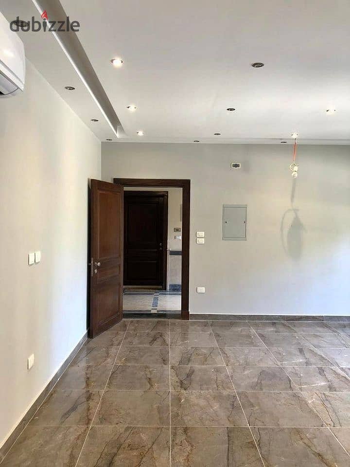 شقة 170م امام ال club house واخدة open view كامل ومتشطبة للبيع بالتقسيط علي 12 سنة 0