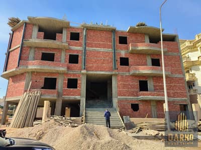 Duplex for sale, 500 sqm, West Somid, ground floor and first sea corner, at a commercial price, next to the banking complex, Mall of Arabia, Universit