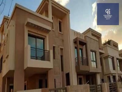 Villa for sale, townhouse corner, for quick sale from the owner, in a very privileged location inside the Taj City Compound, Origami Phase, in front o