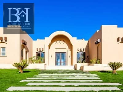 شاليه للبيع متشطب بالمطبخ دايركت على اللاجون بفيو مفتوح A chalet for sale, fully finished with a kitchen, directly overlooking the lagoon with an open