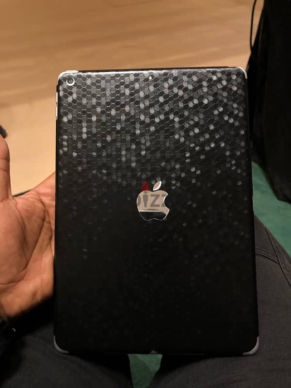 ipad 9th Generation 2021 like new 0