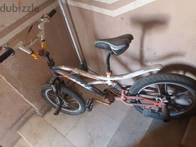 دراجه BMX حالتها جيدا جدا