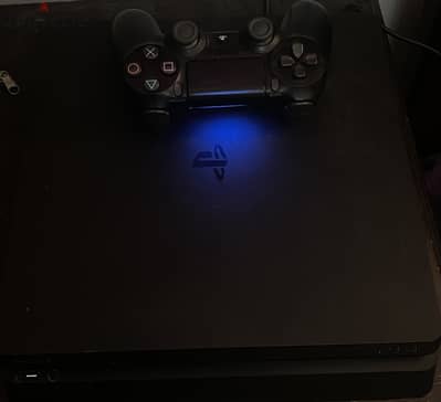 Ps4 slim used ( 1 terabytes )