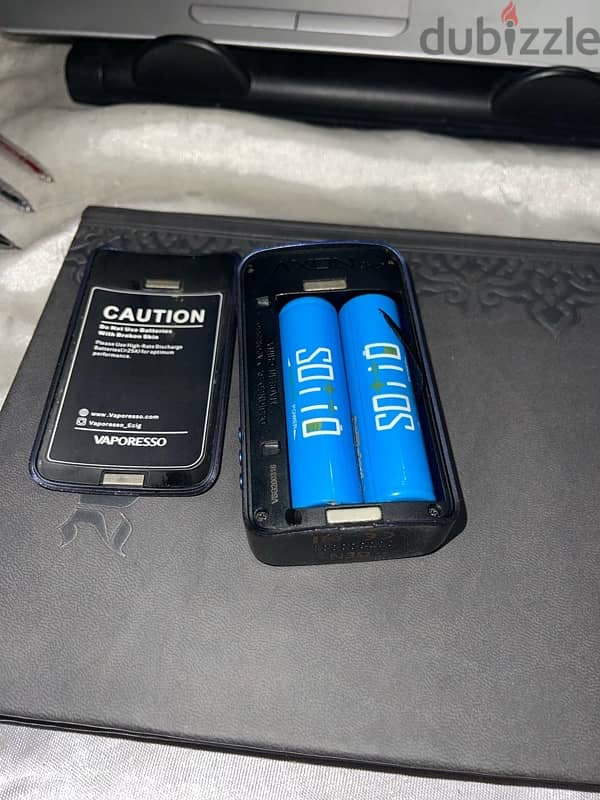 Kit: Vaporesso Gen 200 Two: Sotto batteries 1