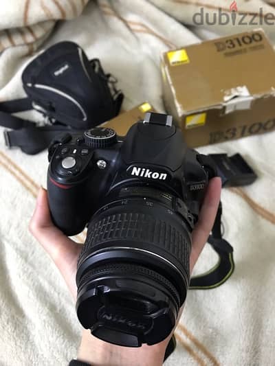 كاميرا نيكون/Camera Nikon D3100 للبيع