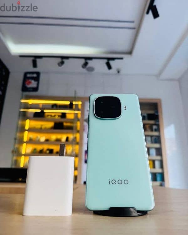 Vivo iqoo z9 turbo 1