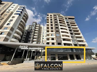 A distinctive 80-square-meter commercial store, immediate delivery, in front of Cairo International Airport, next to the Saudi German Hospital