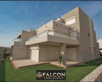 Villa First row  on the sea, fully finished with kitchen and ACs, with a double view sea and pool mins away from Porto Sokhna