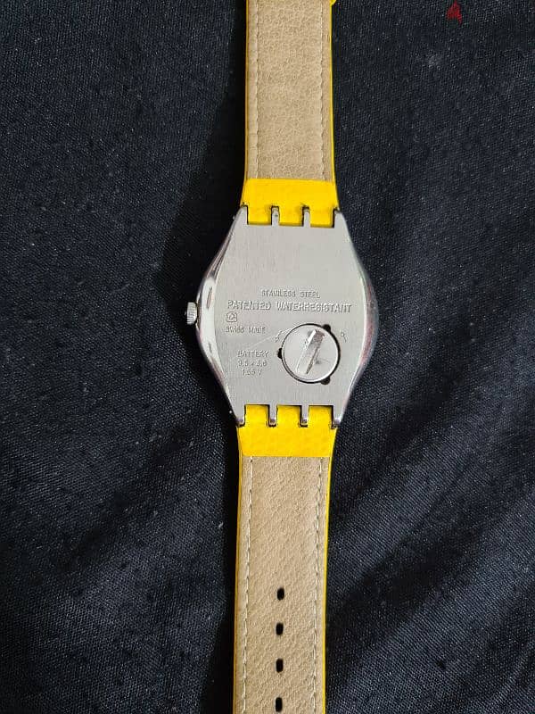 Vintage Yellow Swatch ساعة 3