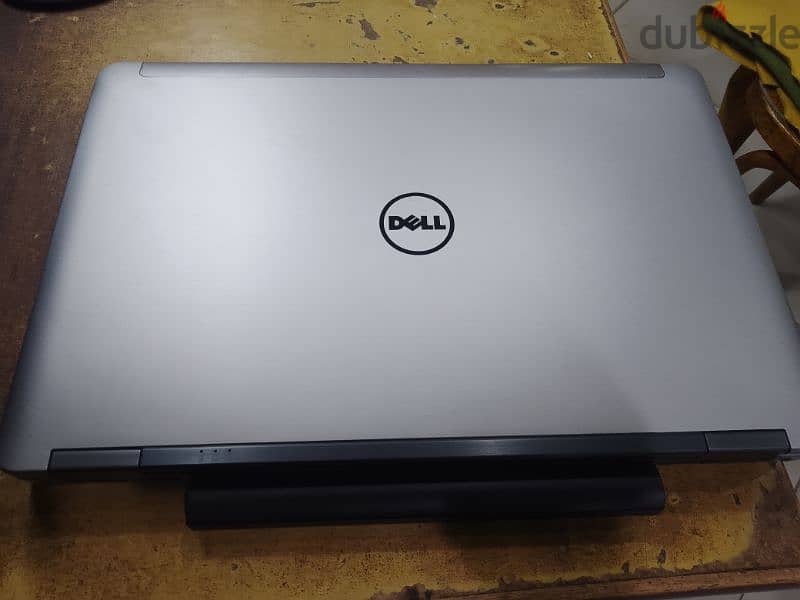 لاب توب DELL i7 جيل رابع  بهاردين +كارتين شاشة بحالة ممتازة 5