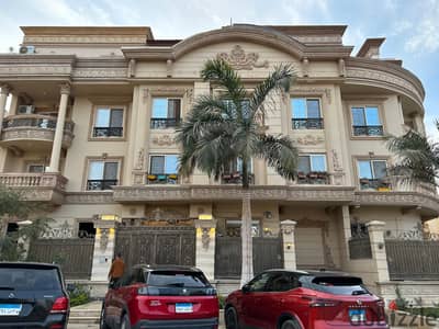 Duplex for sale in Banafseg Villas new cairo prime location under market price ready to move