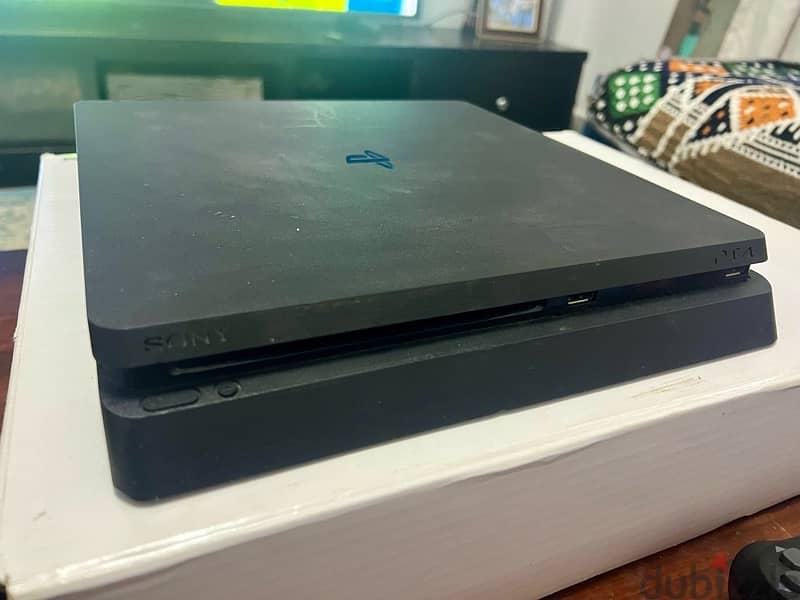 PlayStation 4 Slim 1T  From USA  (Like New) 4