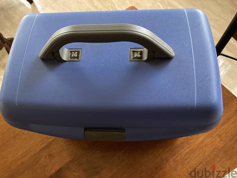 CARLTON hard vanity case makeup bag 2