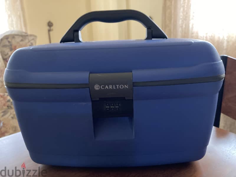 CARLTON hard vanity case makeup bag 3