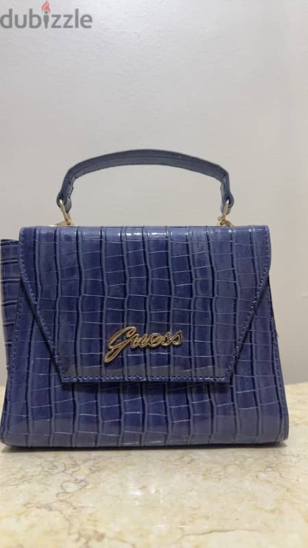 guess purse 0