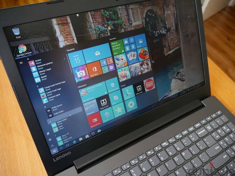 لاب توب Lenovo بحاله ممتازه بكارتين شاشه هارد 1000وهارد 128 ssd رامات4 1