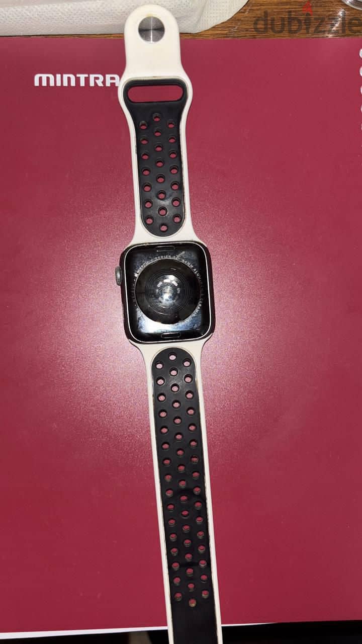 Apple Watch Series 5 44mm 2