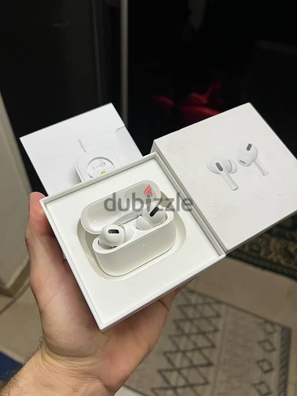 AirPods Pro like New 1