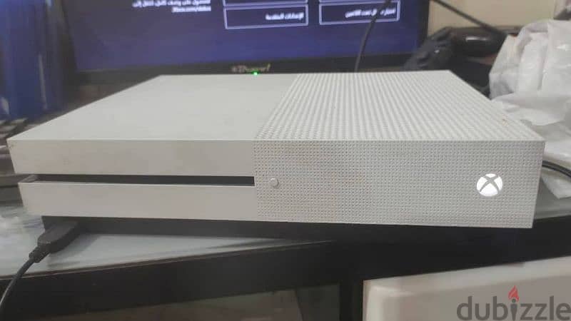 Xbox one S  هارد 1 تيرا 1