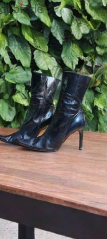 بوت حريمى ايطالي boots مقاس 39 3