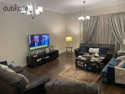 Middle townhouse villa in Hadayek El Mohandiseen Compound, Sheikh Zayed, super luxurious finishing