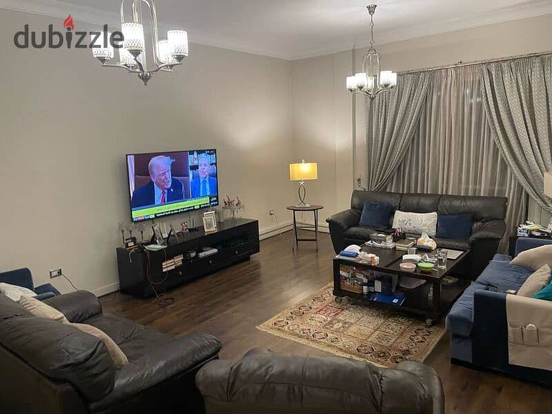 Middle townhouse villa in Hadayek El Mohandiseen Compound, Sheikh Zayed, super luxurious finishing 0